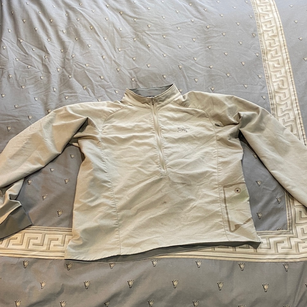 Arctaryx 3/4 zip up windbreaker